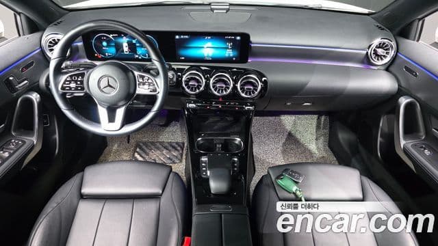 Mercedes-Benz A-Class 2021 — ფოტო 7/20