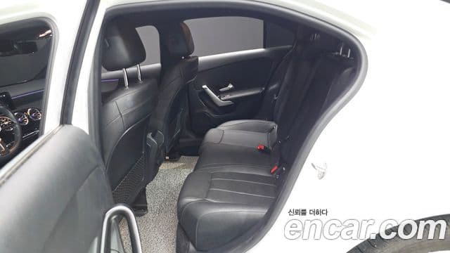 Mercedes-Benz A-Class 2021 — ფოტო 12/20