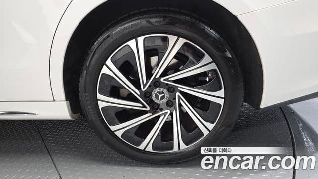 Mercedes-Benz E-Class 2024 — Şəkil 4/16