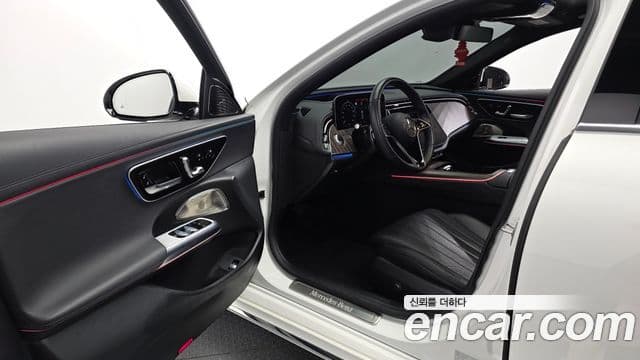 Mercedes-Benz E-Class 2024 — ფოტო 8/16