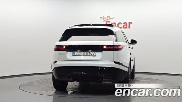 Land Rover Range Rover Velar 2024 — Şəkil 4/20