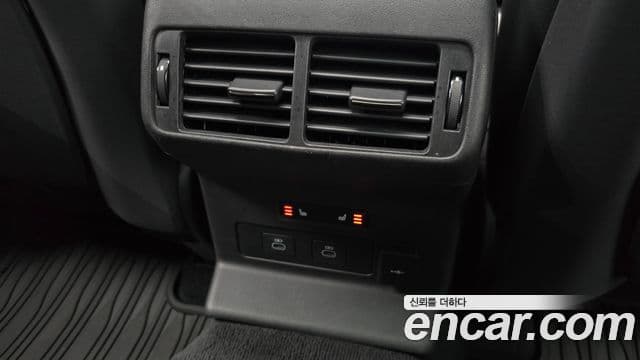 Land Rover Range Rover Velar 2024 — Şəkil 20/20