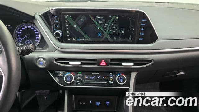 Hyundai Sonata 2022 — фото 15 из 20