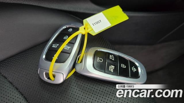 Hyundai Sonata 2022 — ფოტო 17/20