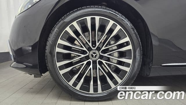 Mercedes-Benz S-Class 2023 — ფოტო 5/20