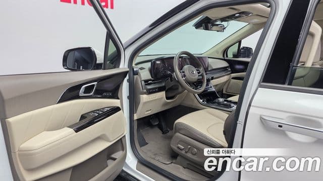 Kia Carnival 2020 — фото 10 из 20