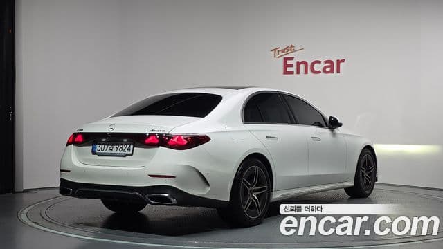 Mercedes-Benz E-Class 2026 — Şəkil 2/20