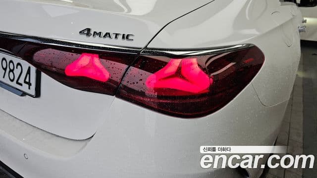 Mercedes-Benz E-Class 2026 — Photo 11/37