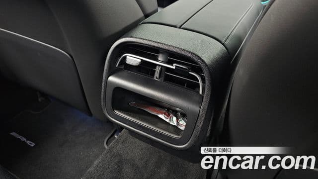 Mercedes-Benz E-Class 2026 — Photo 22/37