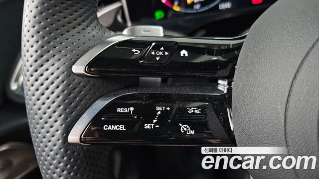 Mercedes-Benz E-Class 2026 — Photo 10/37