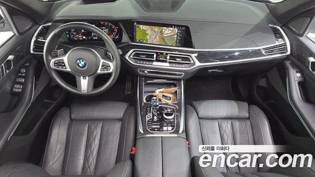 BMW X7 2022 — Şəkil 15/31