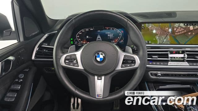 BMW X7 2022 — Şəkil 30/31