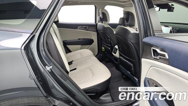 Kia Sportage 2022 — Фото 12/20