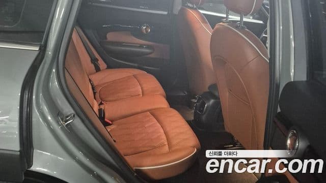 Mini Cooper S Clubman 2022 — Şəkil 17/19