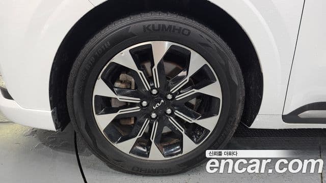 Kia Carnival 2022 — Фото 5/20
