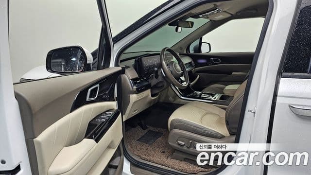 Kia Carnival 2022 — Фото 10/20