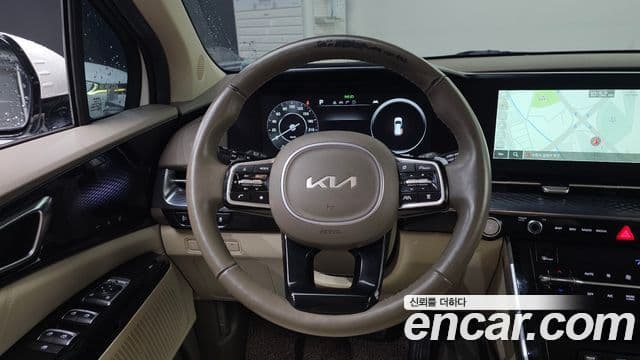 Kia Carnival 2022 — Фото 13/20