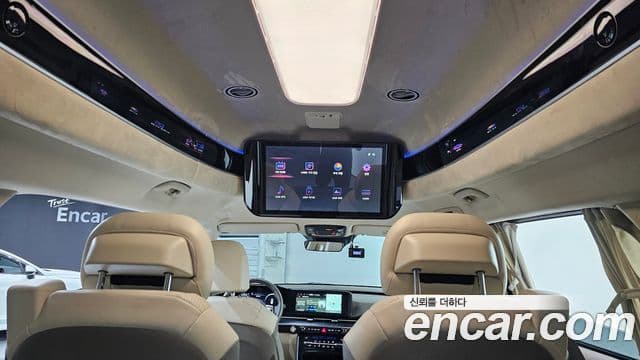 Kia Carnival 2022 — Фото 19/20