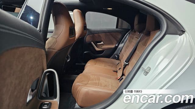 Mercedes-Benz CLA-Class 2024 — Photo 1/31