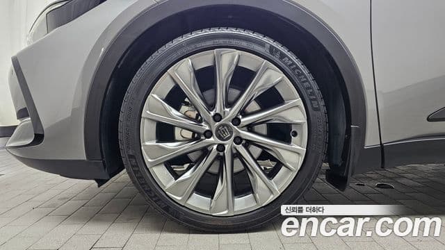 Toyota Crown Crossover 2024 — Şəkil 5/20