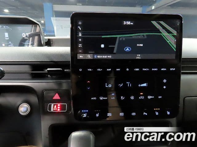 Hyundai Staria 2023 — фото 13 из 20