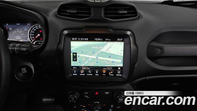 Jeep Renegade 2021 — фото 14 из 20