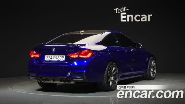 BMW M4 2018 — Фото 2/20