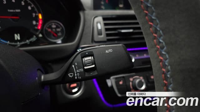 BMW M4 2018 — Фото 17/20
