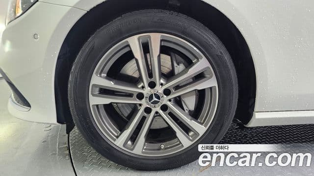 Mercedes-Benz E-Class 2022 — Şəkil 5/20