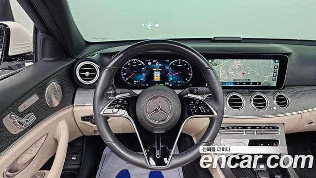 Mercedes-Benz E-Class 2022 — Şəkil 17/20