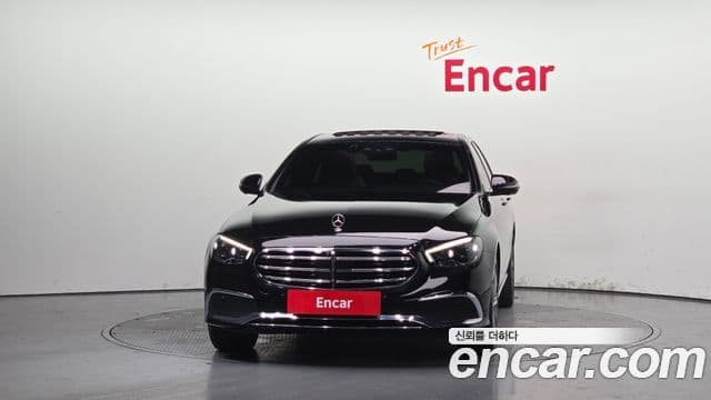 Mercedes-Benz E-Class 2022 — ფოტო 3/20