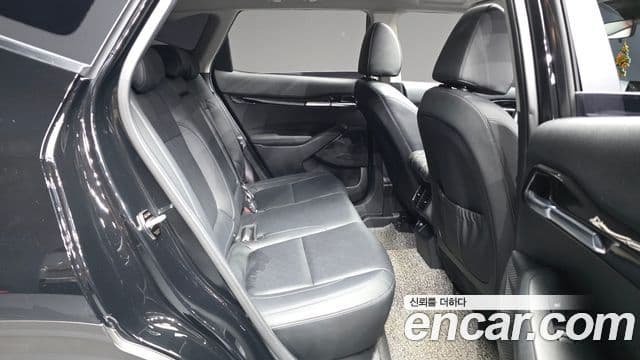 Kia Seltos 2021 — фото 12 из 20