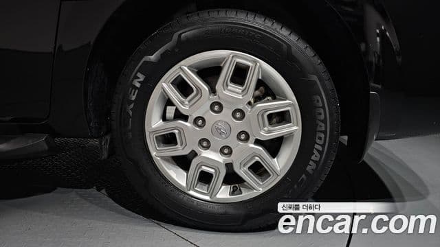 Hyundai Staria 2022 — Photo 12/36