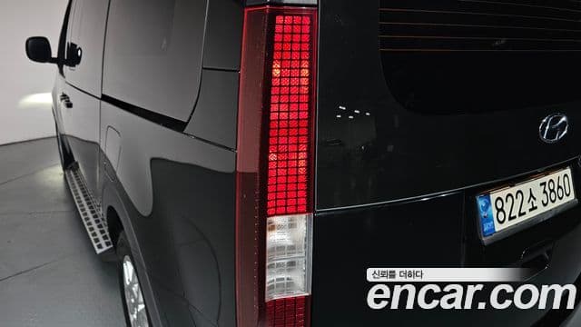 Hyundai Staria 2022 — Photo 30/36