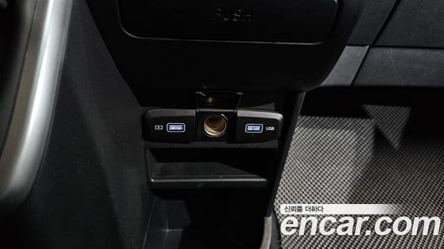 Hyundai Staria 2022 — Photo 11/36