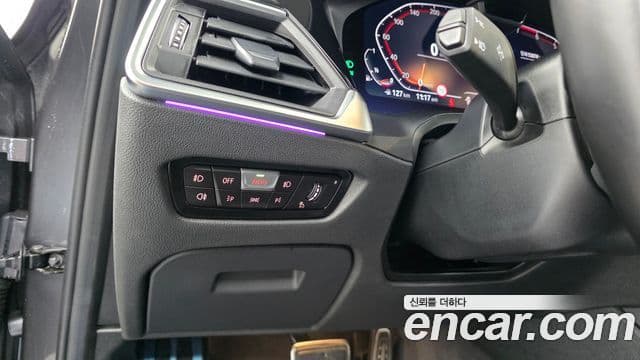 BMW 3 Series 2021 — фото 16 из 20