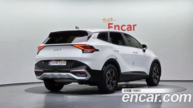 Kia Sportage 2022 — Фото 2/20