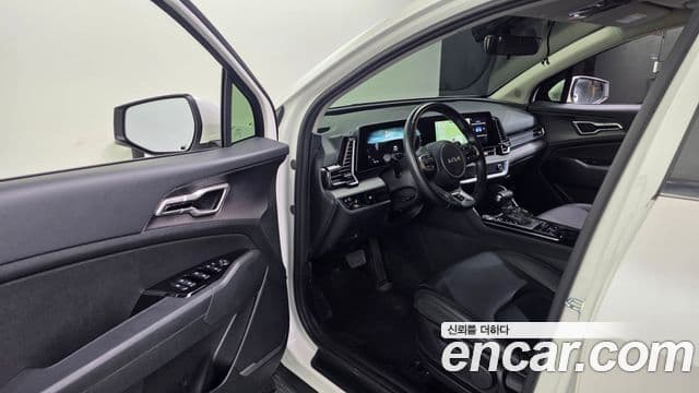Kia Sportage 2022 — Фото 10/20
