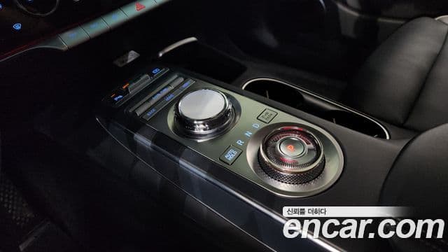 Genesis GV70 2021 — ფოტო 9/20