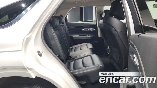 Genesis GV70 2021 — ფოტო 11/20