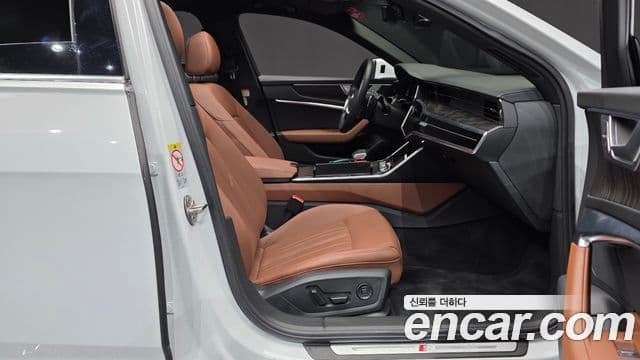 Audi A6 2022 — Photo 20/33