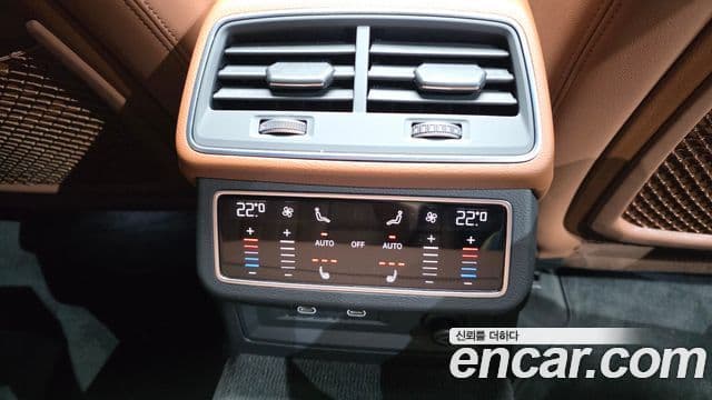 Audi A6 2022 — Photo 6/33