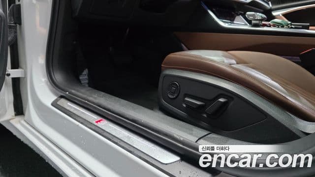 Audi A6 2022 — Photo 4/33