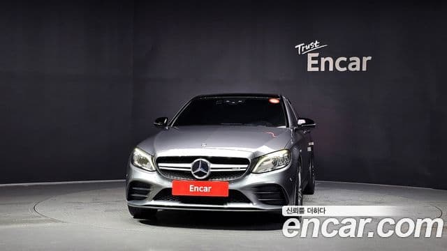 Mercedes-Benz C-Class 2019 — ფოტო 2/20