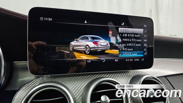 Mercedes-Benz C-Class 2019 — ფოტო 15/20