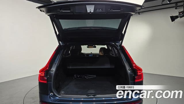 Volvo XC60 2021 — Şəkil 19/20