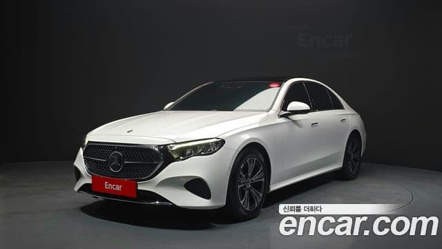 Mercedes-Benz E-Class 2024 — ფოტო 1/20