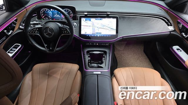 Mercedes-Benz E-Class 2024 — ფოტო 7/20