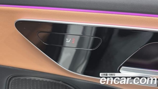 Mercedes-Benz E-Class 2024 — ფოტო 18/20