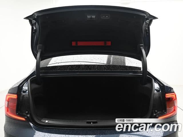 Volvo S90 2022 — Şəkil 8/19